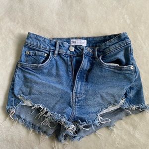 Zara denim shorts - size 2